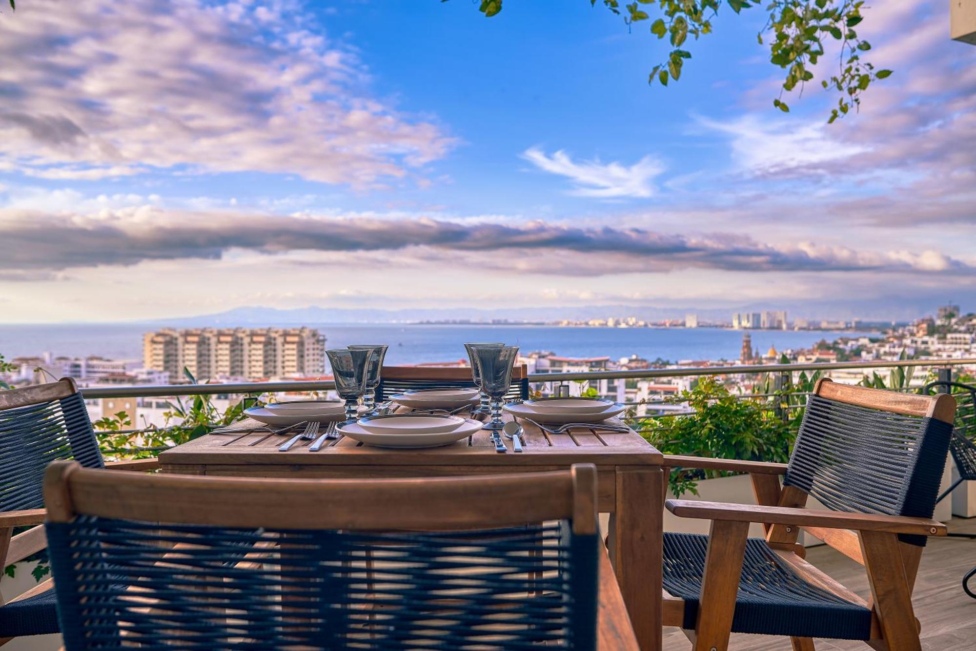 Maxwell Residences Romantic Zone Puerto Vallarta Exterior foto