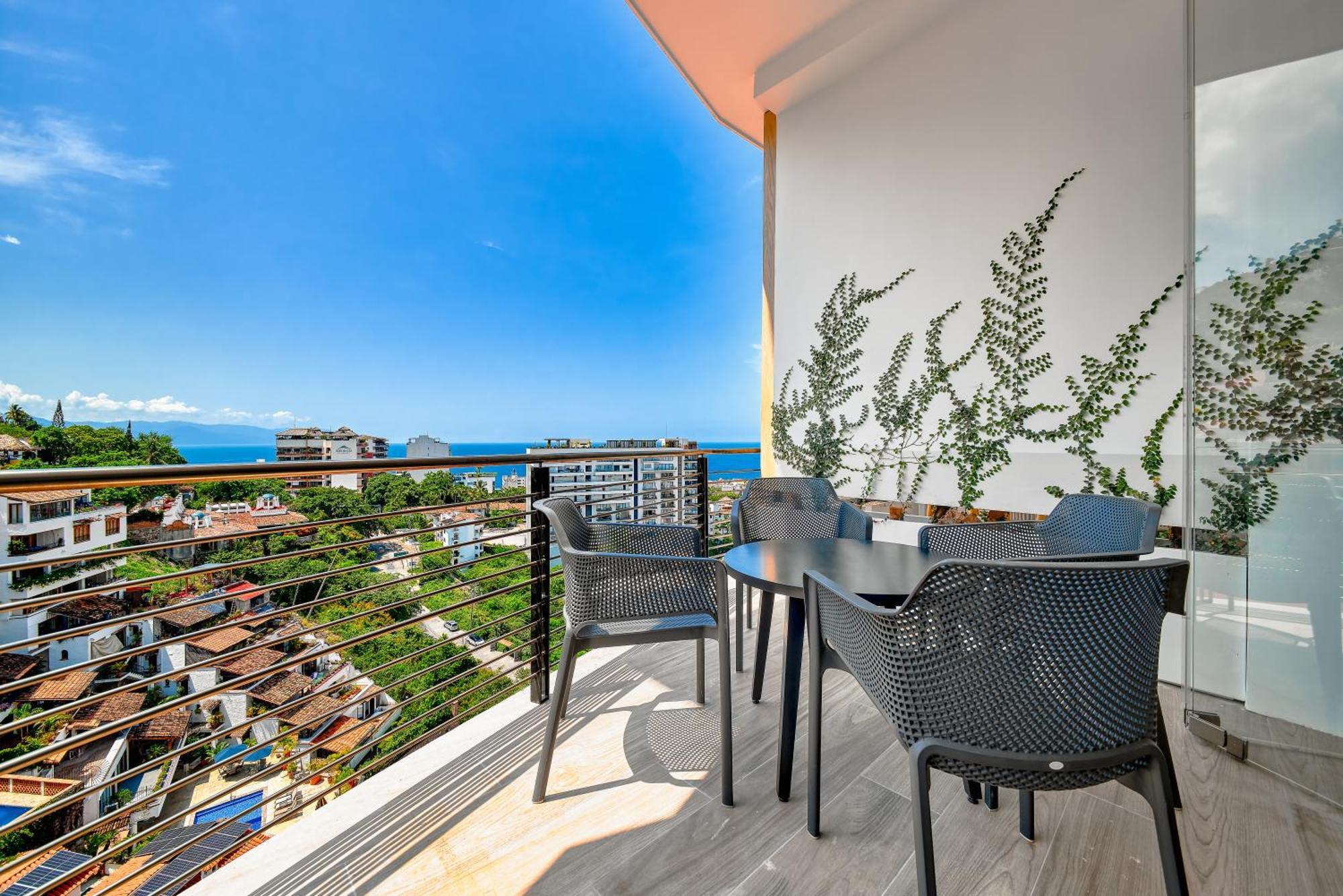 Maxwell Residences Romantic Zone Puerto Vallarta Exterior foto