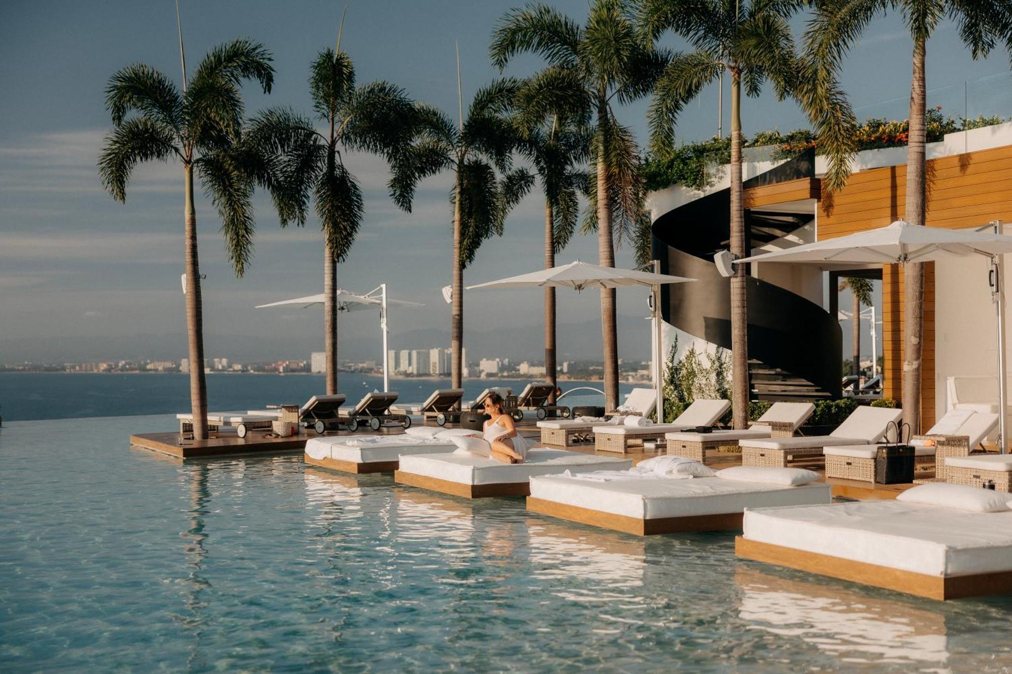 Maxwell Residences Romantic Zone Puerto Vallarta Exterior foto